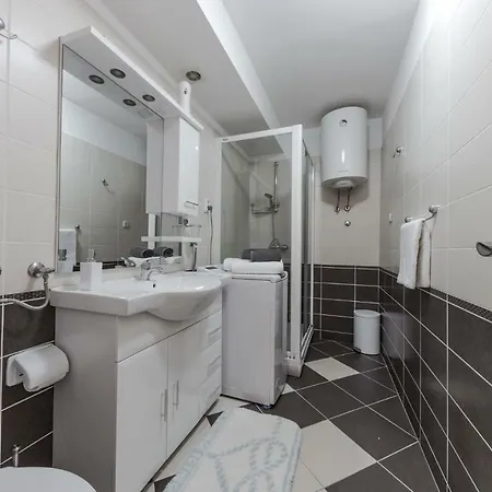 Zenta Apartment